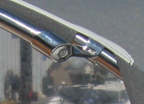 Brida lateral para agarradero capota de tubo 25mm